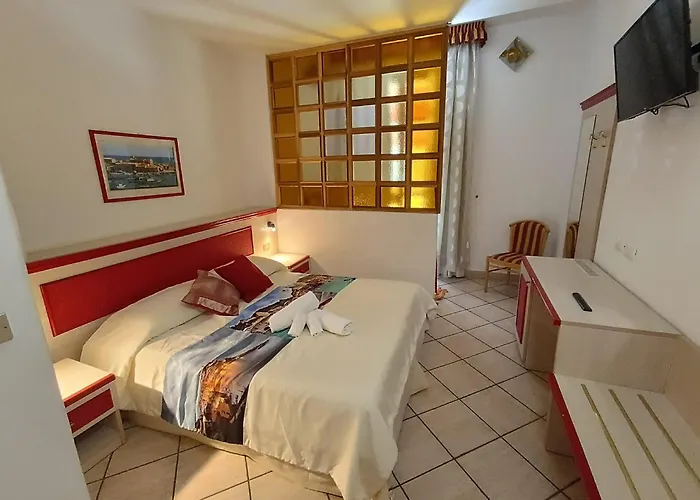 Eden Hotel