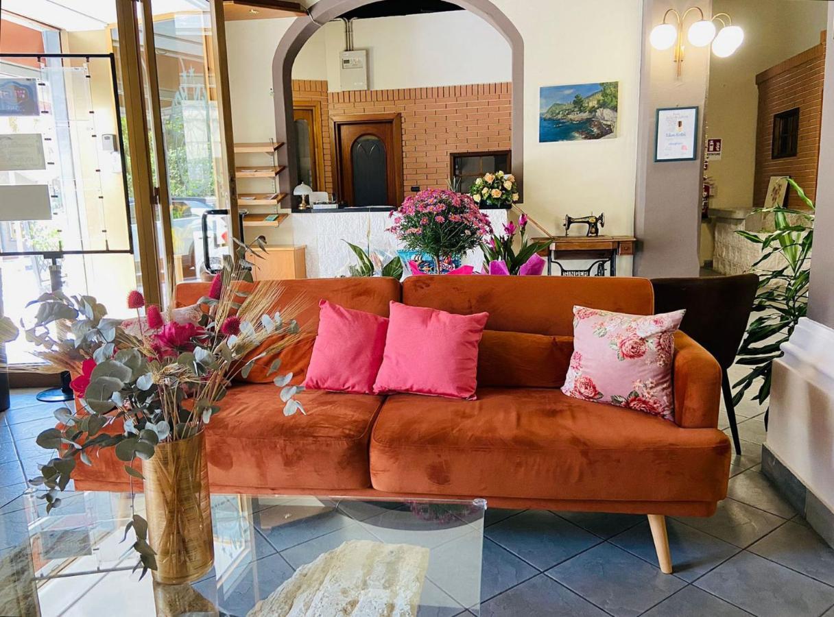 Hotel Eden Deiva Marina